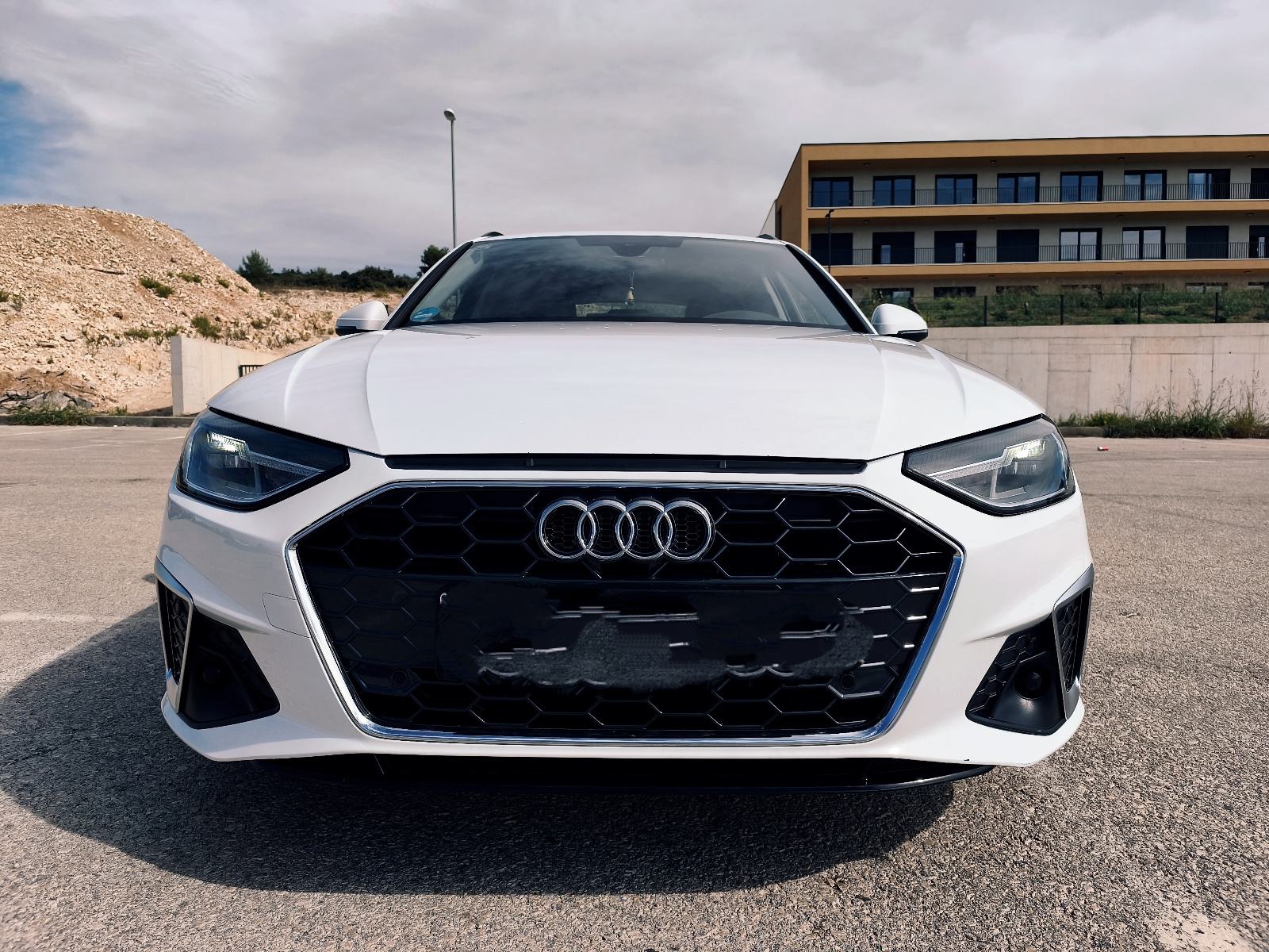 Audi A4 Avant 35 TDI automatik, fotografija 1