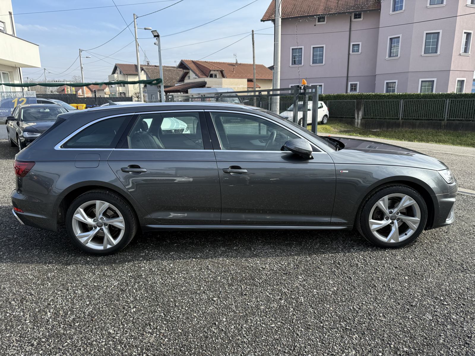Audi A4 Avant 35 TDI S-Line,Navi,Matrix,Virtual,Kamera,VELIKI SERVIS!, fotografija 10