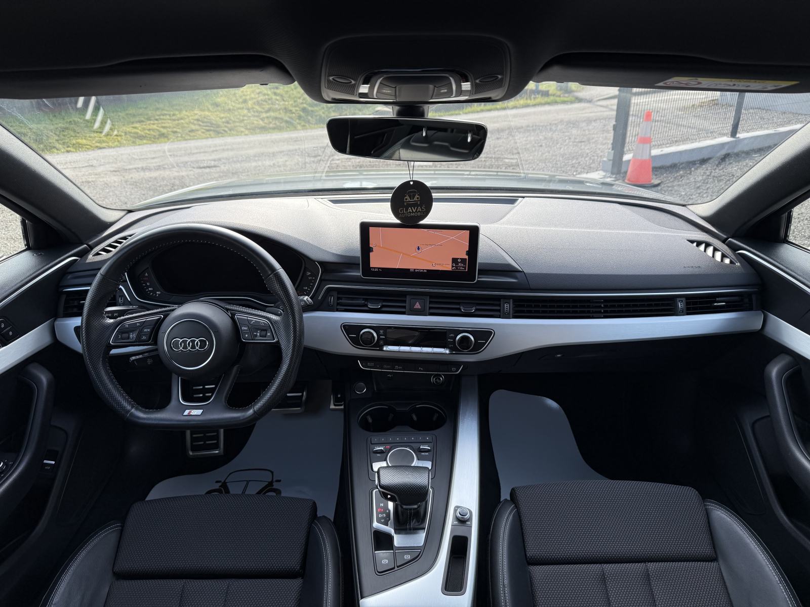 Audi A4 Avant 35 TDI S-Line,Navi,Matrix,Virtual,Kamera,VELIKI SERVIS!, fotografija 19