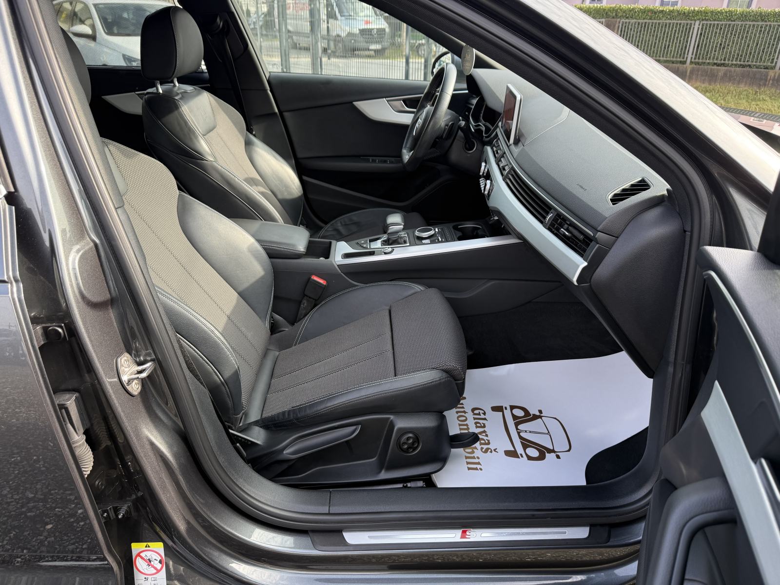 Audi A4 Avant 35 TDI S-Line,Navi,Matrix,Virtual,Kamera,VELIKI SERVIS!, fotografija 20