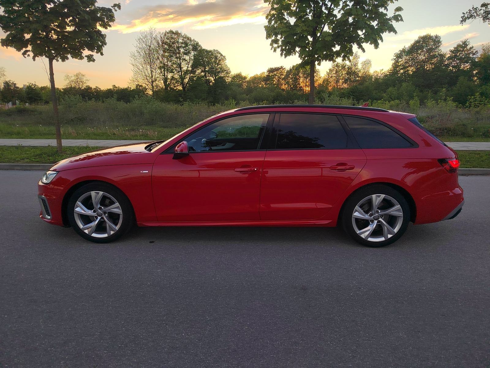 Audi A4 Avant 35 TDI S-tronic S-line, fotografija 2