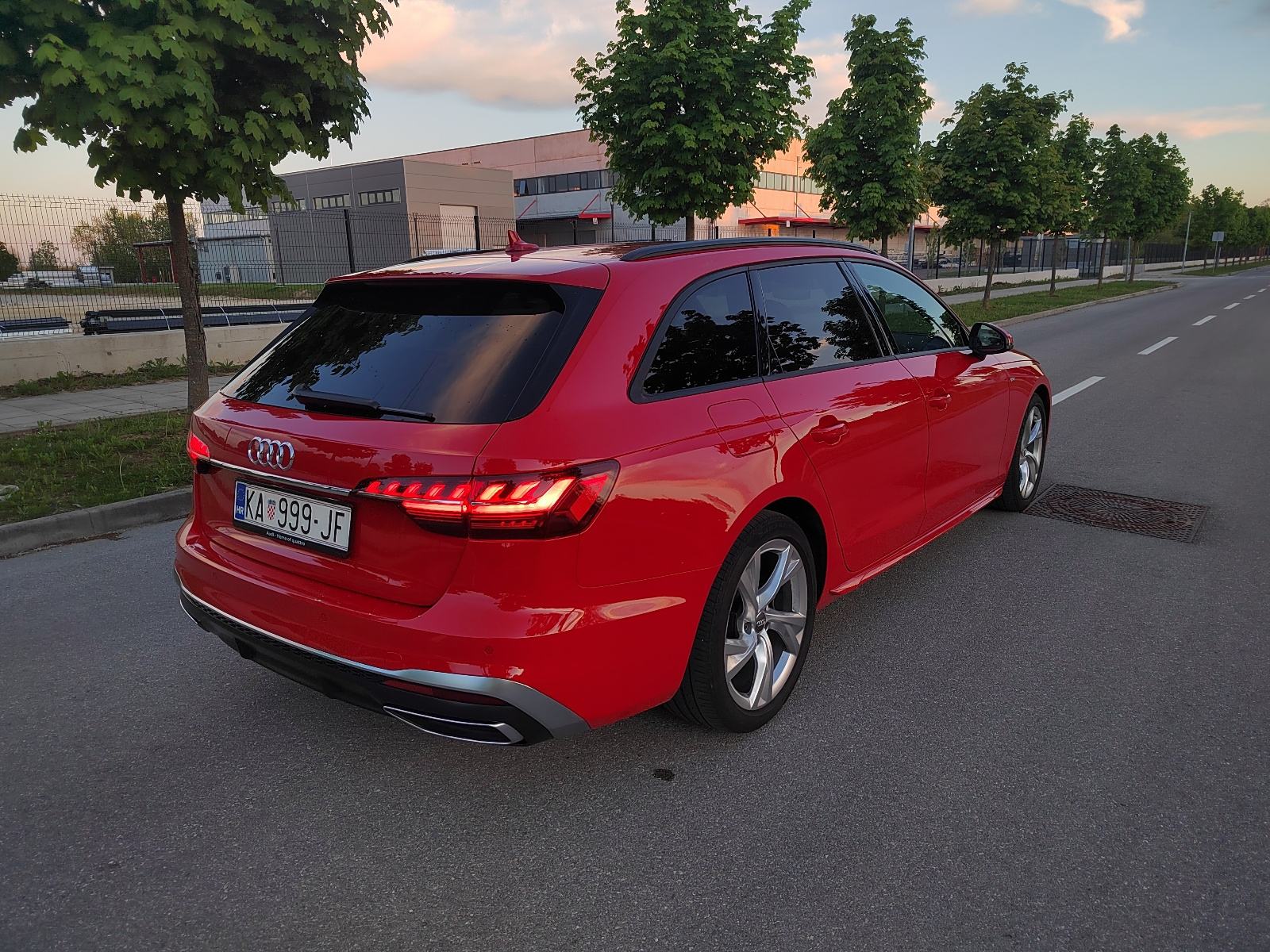 Audi A4 Avant 35 TDI S-tronic S-line, fotografija 5