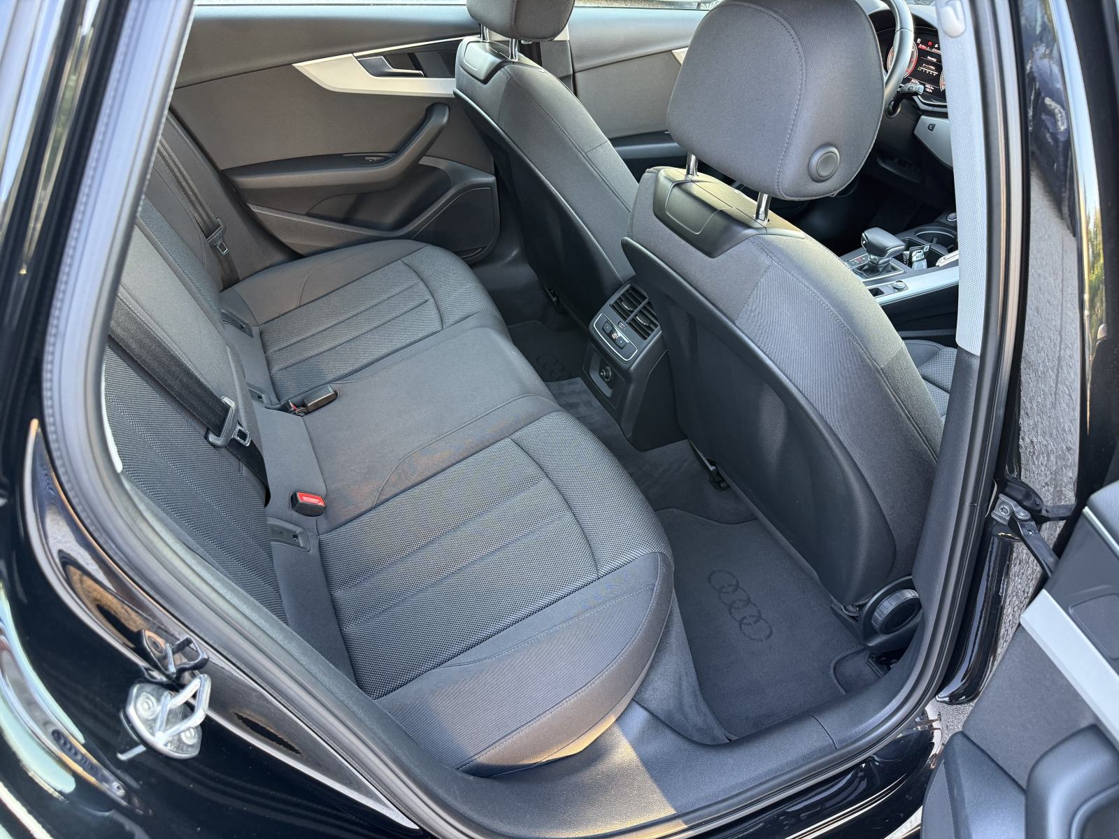 AUDI A4 AVANT 35 TDI S Tronic | 2023. Godina | Advanced | SUSTAV PDV-A, fotografija 15