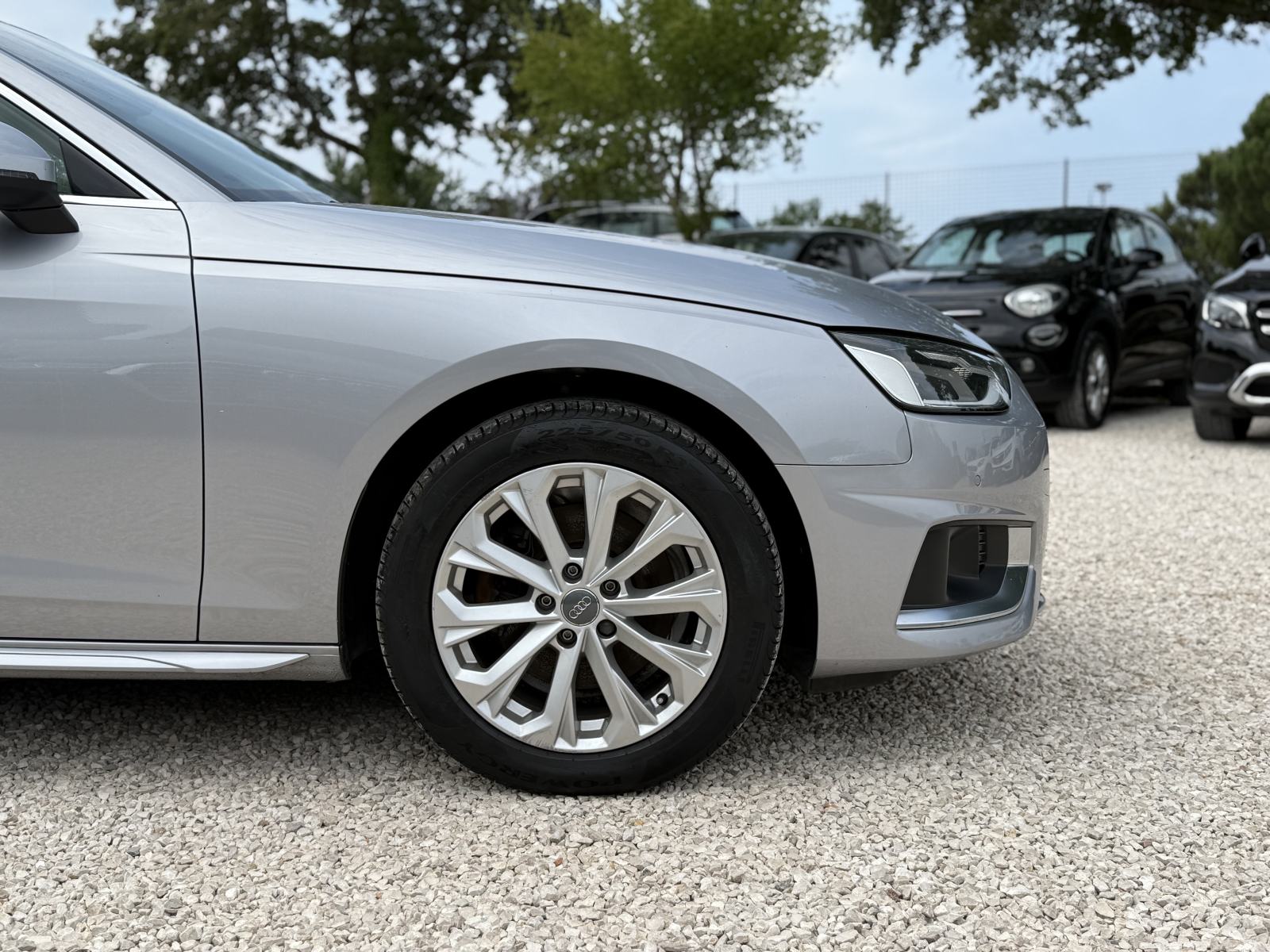 AUDI A4 AVANT 35 TDI 2020. Godina - S-Tronic - Business - Servisna .., fotografija 8