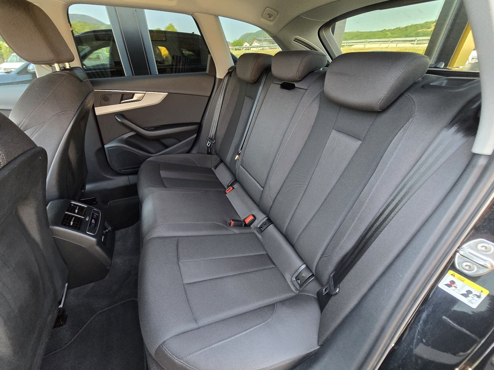 Audi A4 Avant 35 TDI S-tronic, fotografija 18