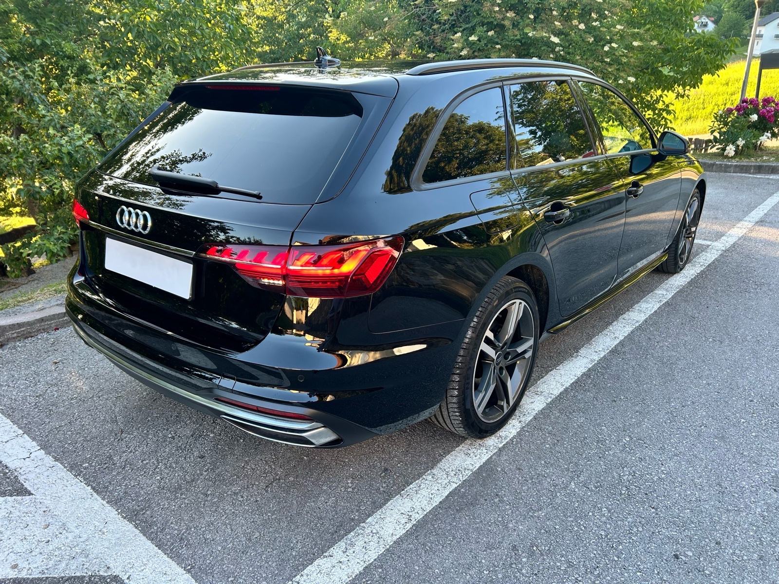 Audi A4 Avant 40 TDI automatik,matrix, radari ,kamera, fotografija 6