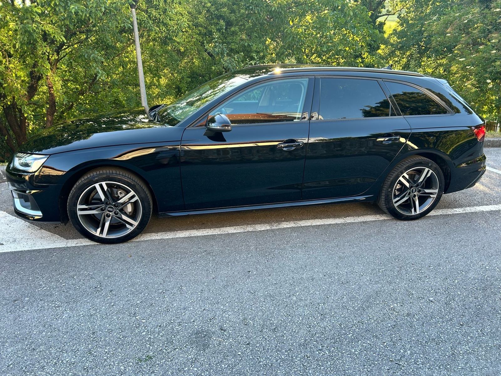 Audi A4 Avant 40 TDI automatik,matrix, radari ,kamera, fotografija 9