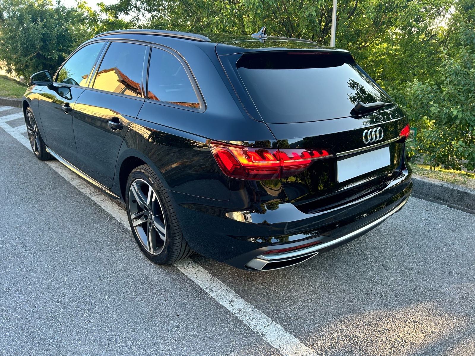 Audi A4 Avant 40 TDI automatik,matrix, radari ,kamera, fotografija 10