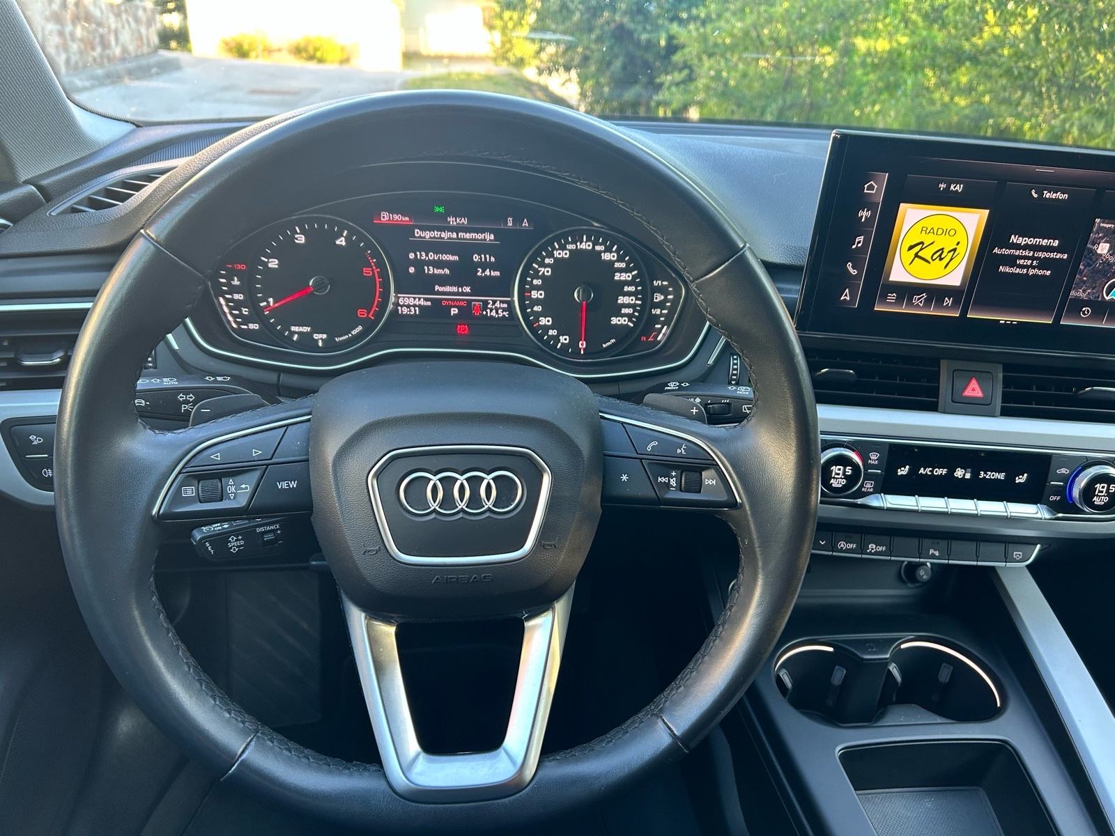 Audi A4 Avant 40 TDI automatik,matrix, radari ,kamera, fotografija 13