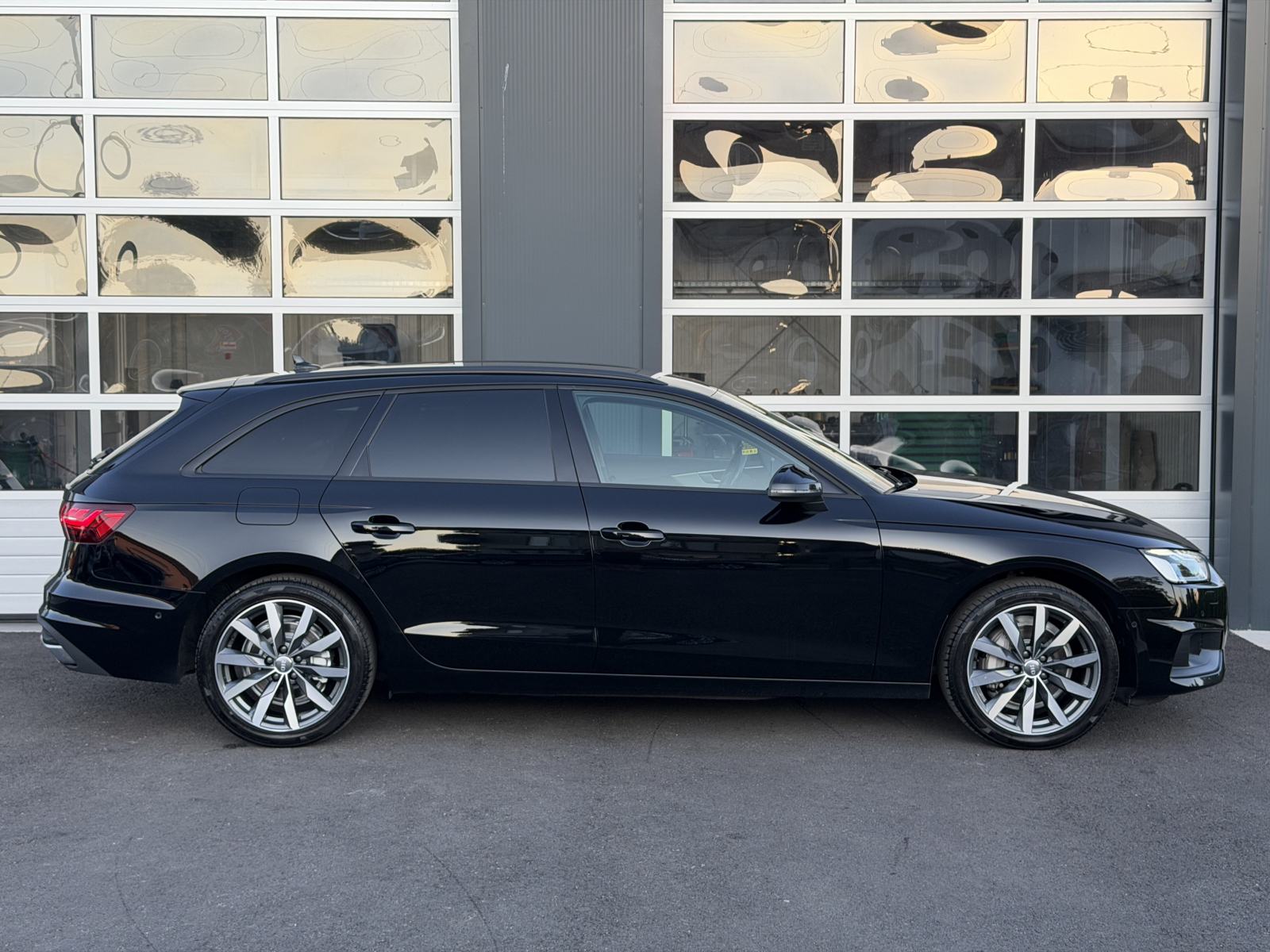 Audi A4 Avant 40 TDI S-TRONIC/MATRIX/KAMERA/HEAD-UP/140KW/V.SERVIS, fotografija 8