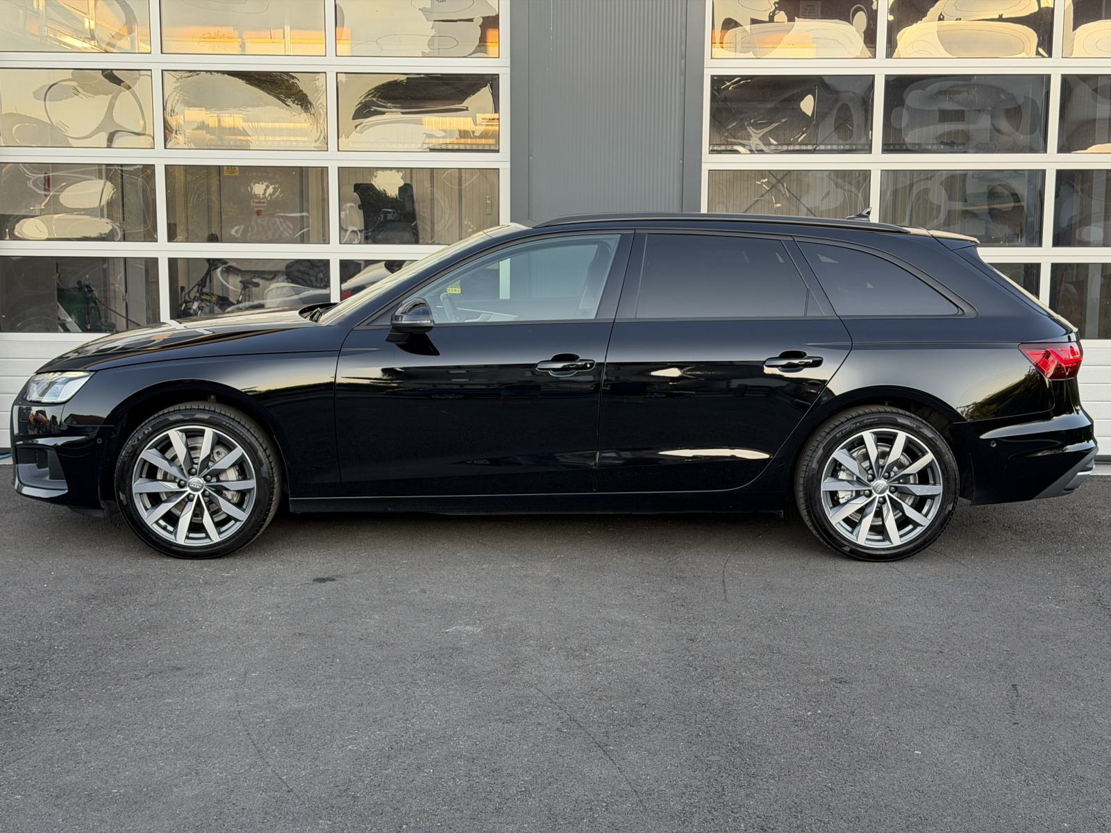 Audi A4 Avant 40 TDI S-TRONIC/MATRIX/KAMERA/HEAD-UP/140KW/V.SERVIS, fotografija 7