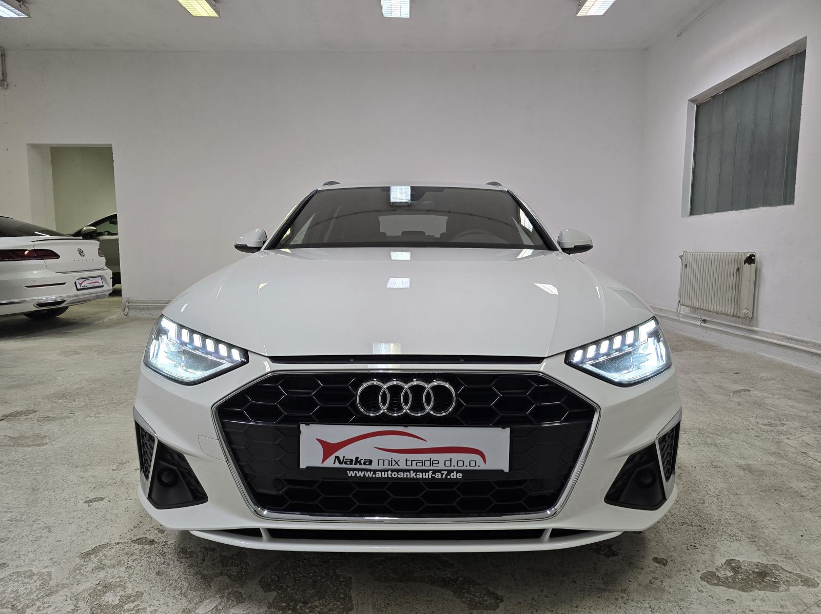 Audi A4 Avant 40 TDI S-LINE 2023 ●2 GODINE JAMSTVA● 204KS/MATRIX/2xALU, fotografija 2