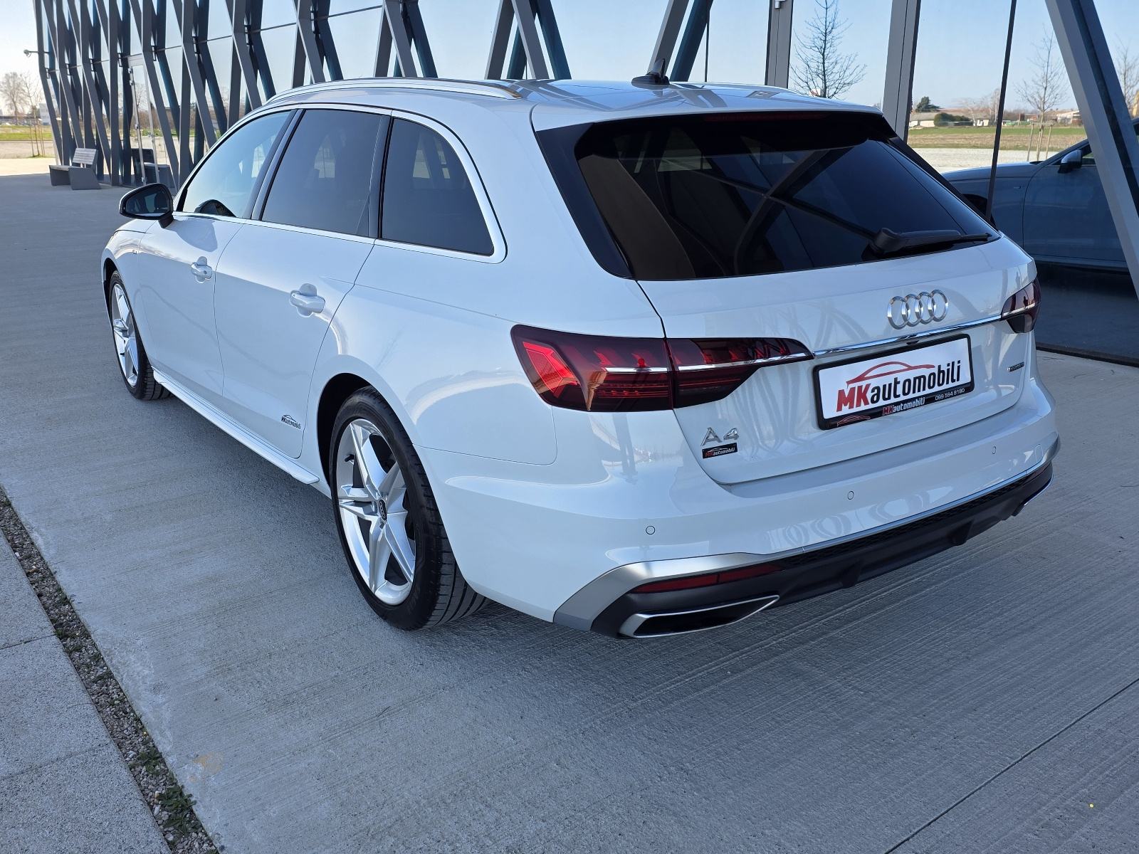Audi A4 Avant 40 TDI S LINE,QUATTRO,VELIKA NAVI,VIRTUAL,MATRIX, fotografija 4