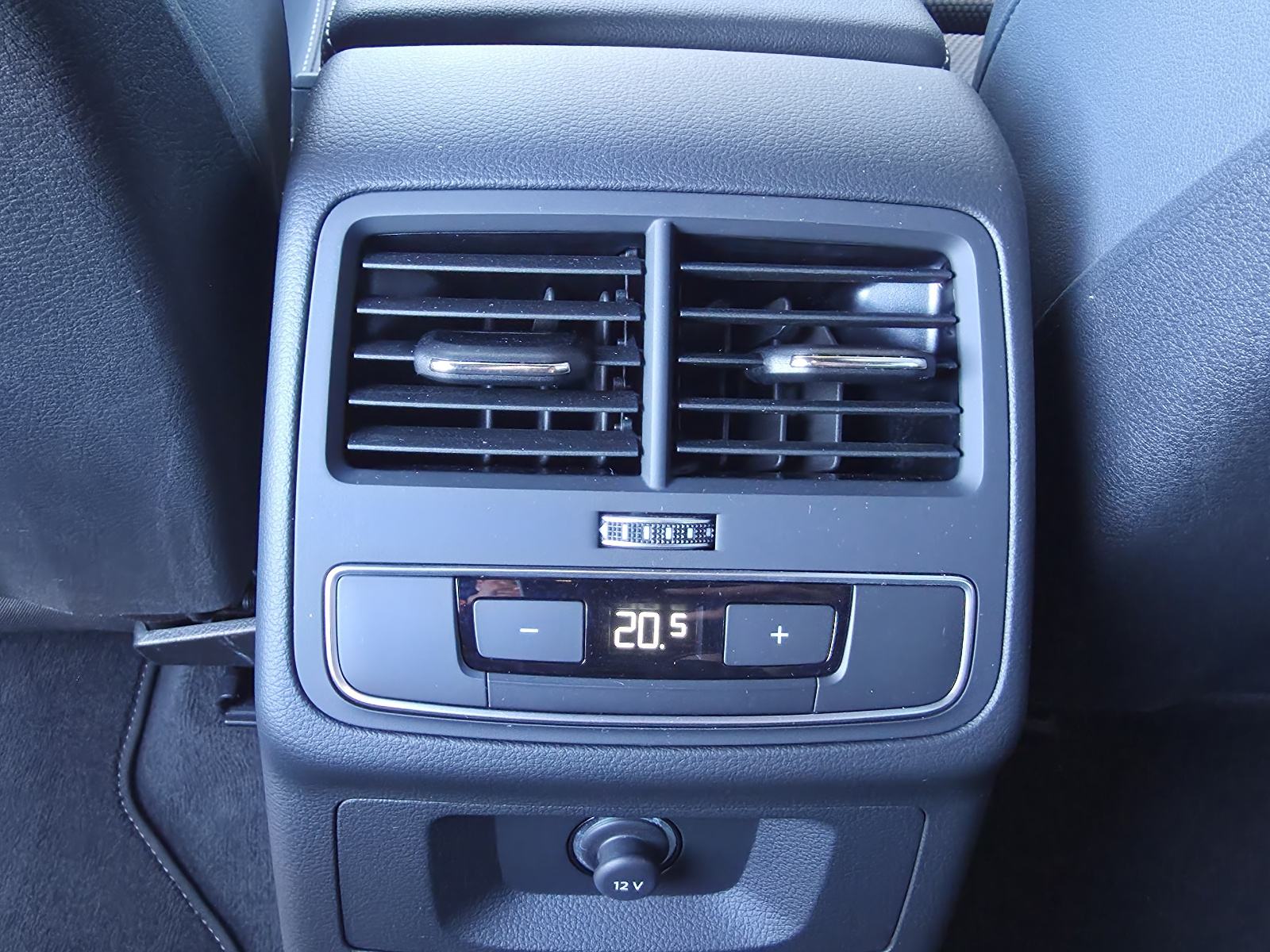 Audi A4 Avant 40 TDI S LINE,QUATTRO,VELIKA NAVI,VIRTUAL,MATRIX, fotografija 19