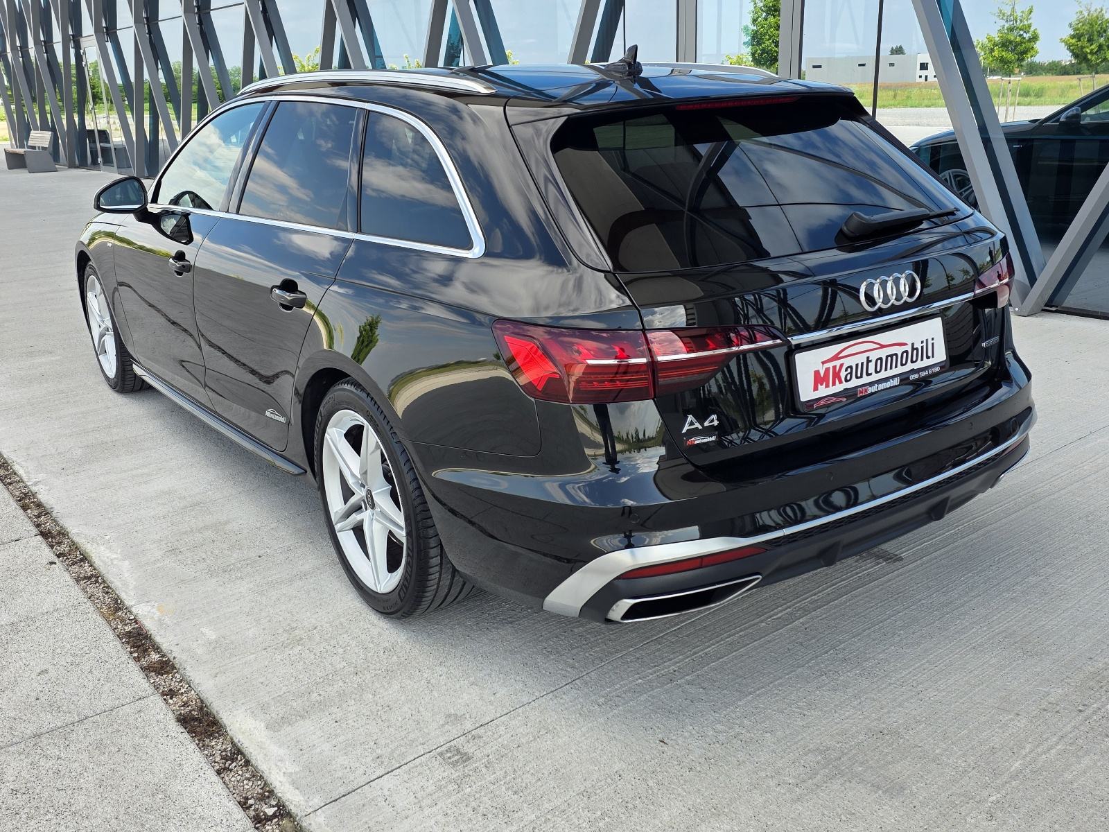 Audi A4 Avant 40 TDI QUATTRO,S LINE,S TRONIK,17 T.K.M, fotografija 4