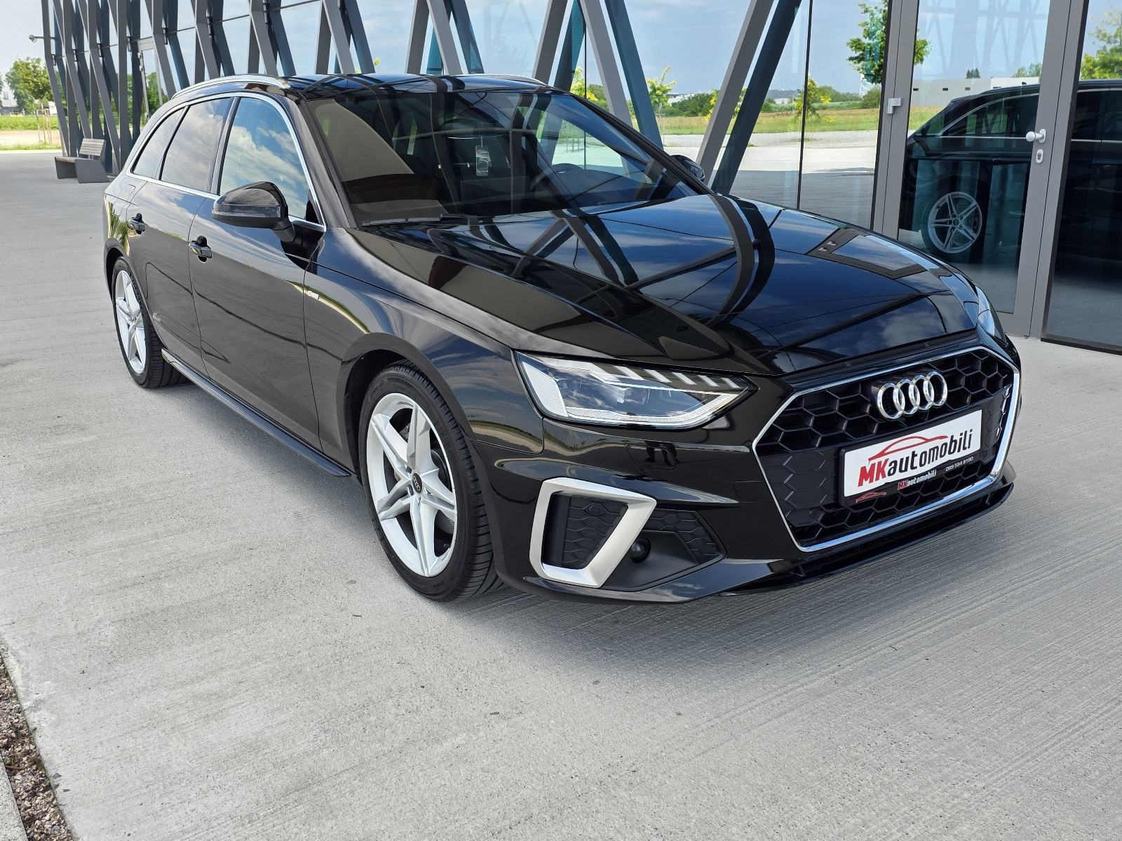 Audi A4 Avant 40 TDI QUATTRO,S LINE,S TRONIK,17 T.K.M, fotografija 8