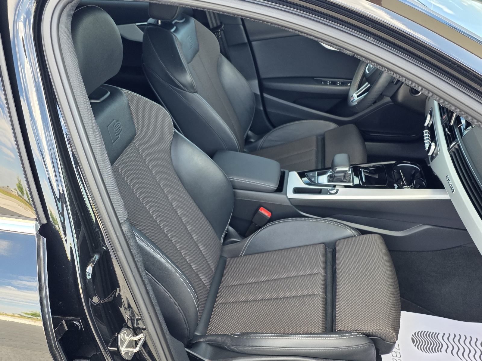 Audi A4 Avant 40 TDI QUATTRO,S LINE,S TRONIK,17 T.K.M, fotografija 12