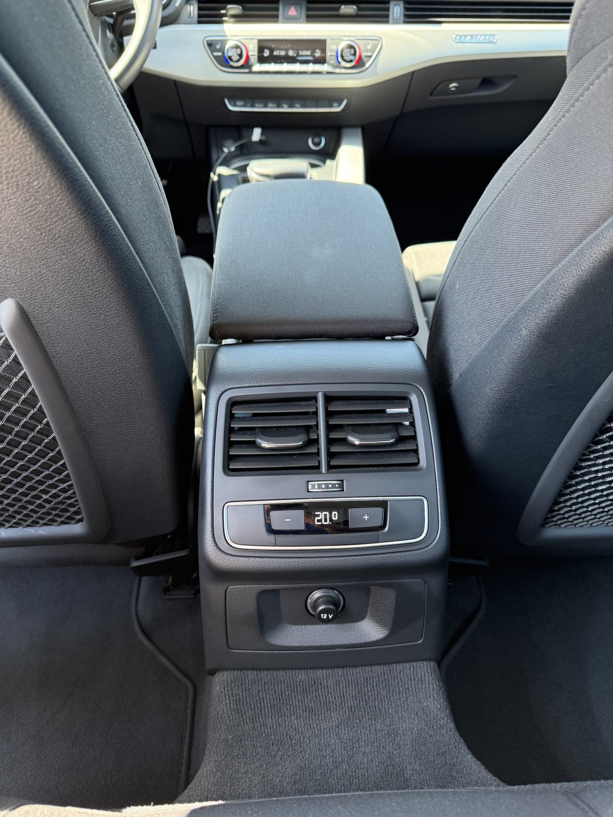 Audi A4 Avant 40 TDI Quattro Full Oprema 360 Kamera Panorama, fotografija 9