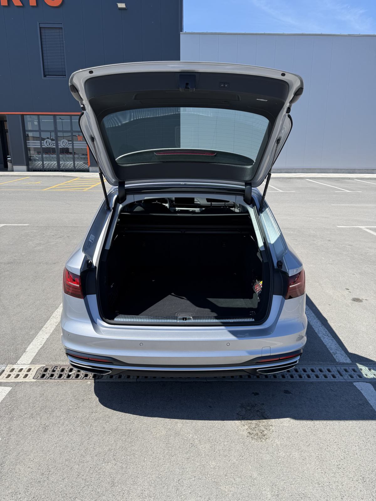 Audi A4 Avant 40 TDI Quattro Full Oprema 360 Kamera Panorama, fotografija 3
