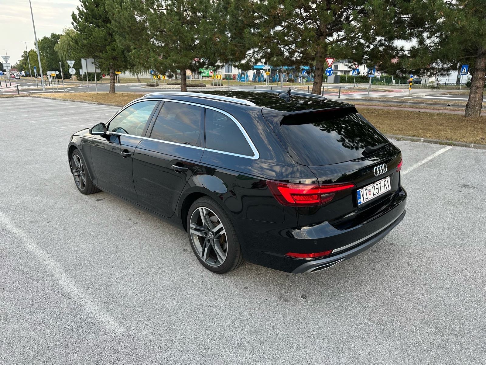 Audi A4 Avant 40 TDI Sport ACC LED 140kw, fotografija 4
