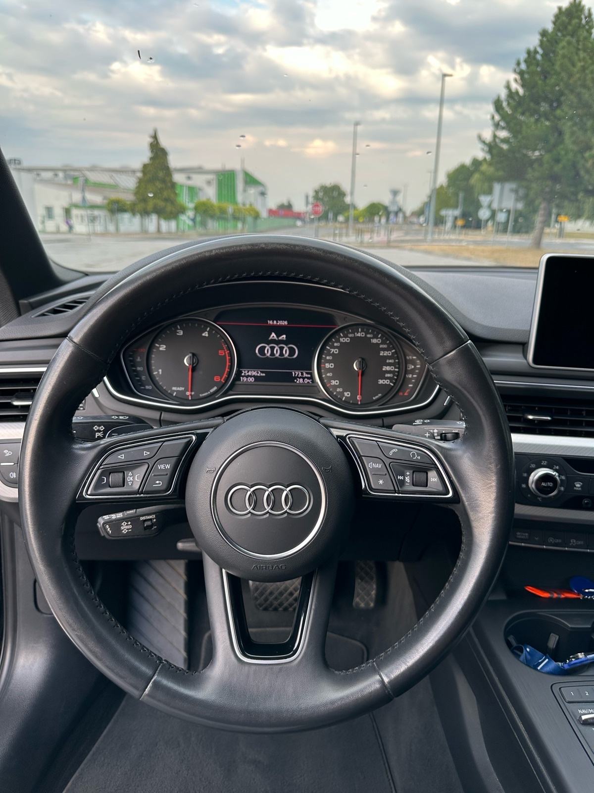 Audi A4 Avant 40 TDI Sport ACC LED 140kw, fotografija 16