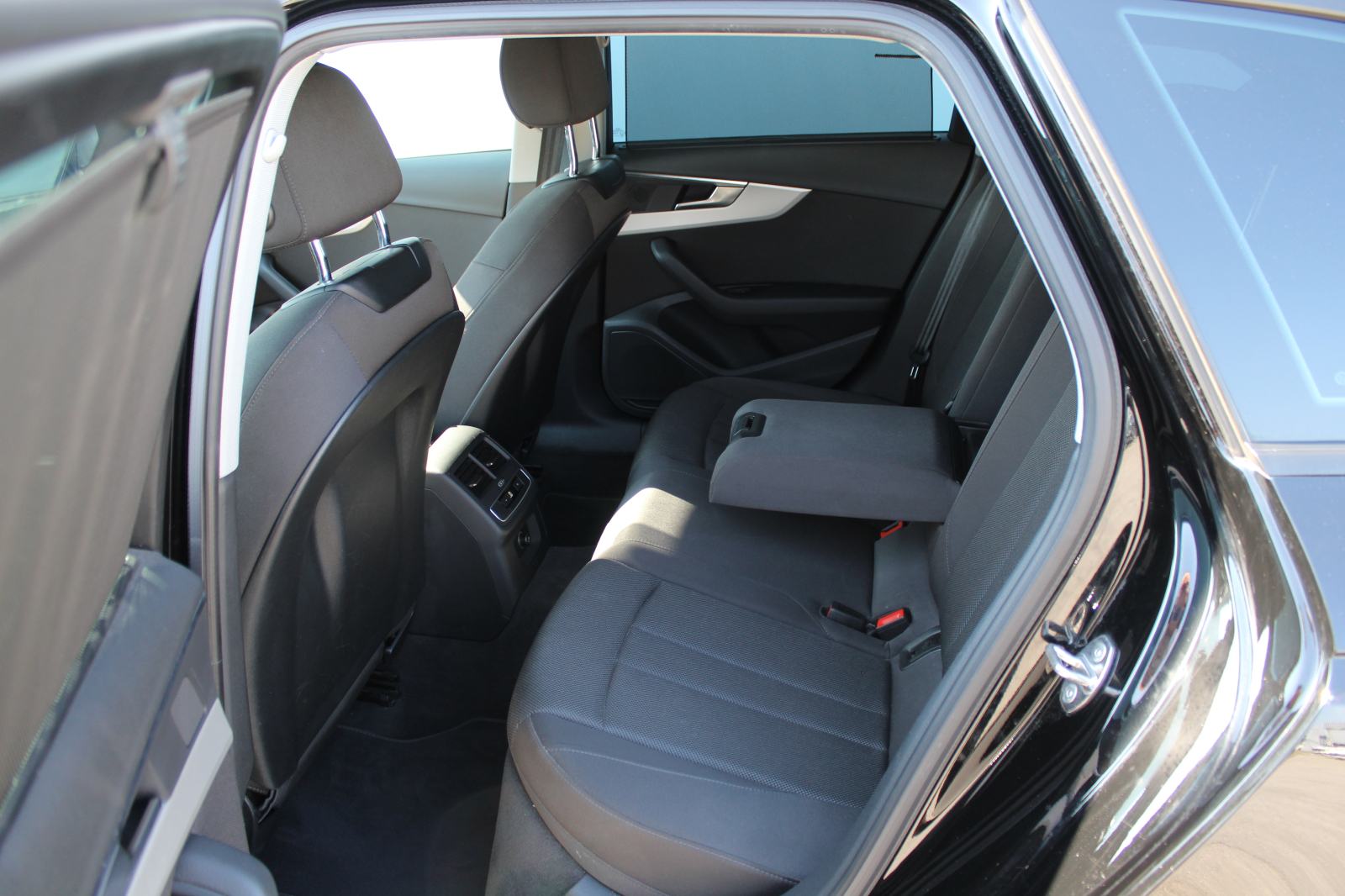 Audi A4 Avant 40 TDI S tronic, fotografija 11