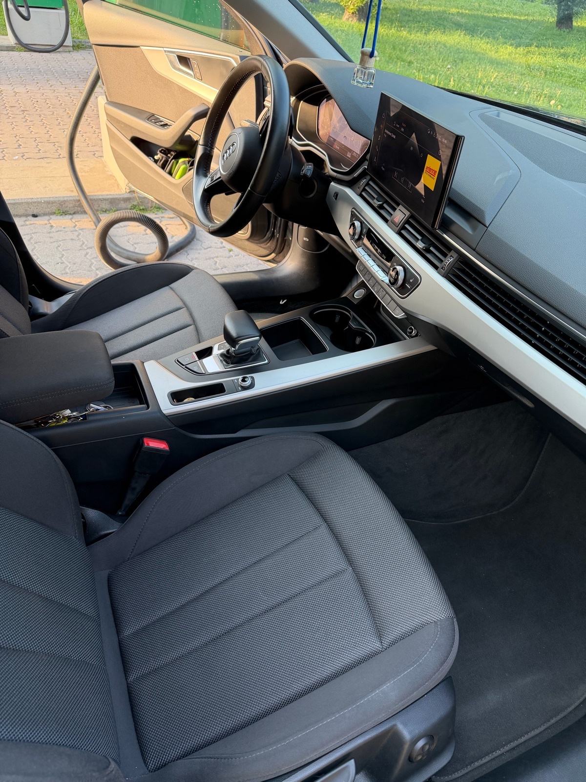 Audi A4 avant, 40TDI,360kamera,Matrix,CarPlay, fotografija 15
