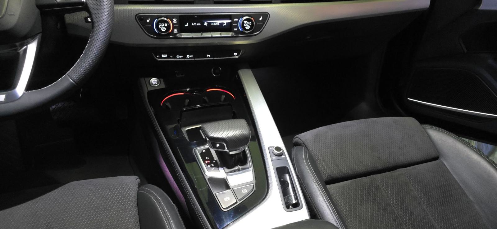 AUDI A4 2.0 35TDI PRO BLACK S-LINE Bang & Olufsen Kamera ACC LANE ASS, fotografija 8