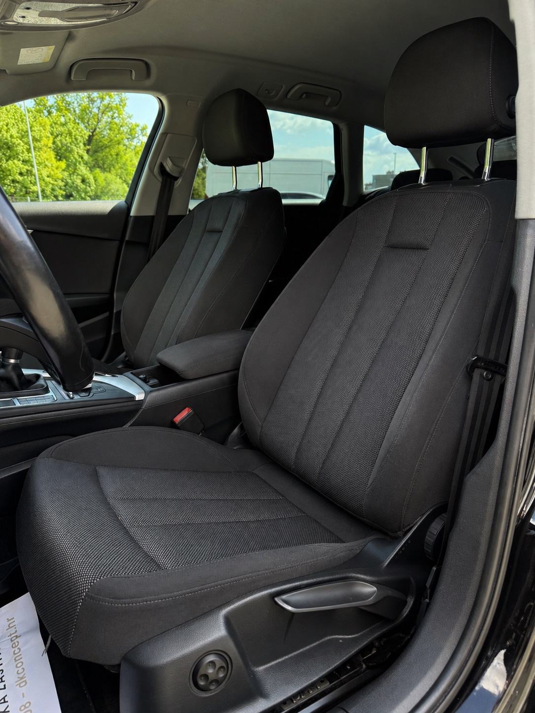 • AUDI A4 AVANT B9 • 2016 • BI-XENON/LED • VELIKI SERVIS •, fotografija 8