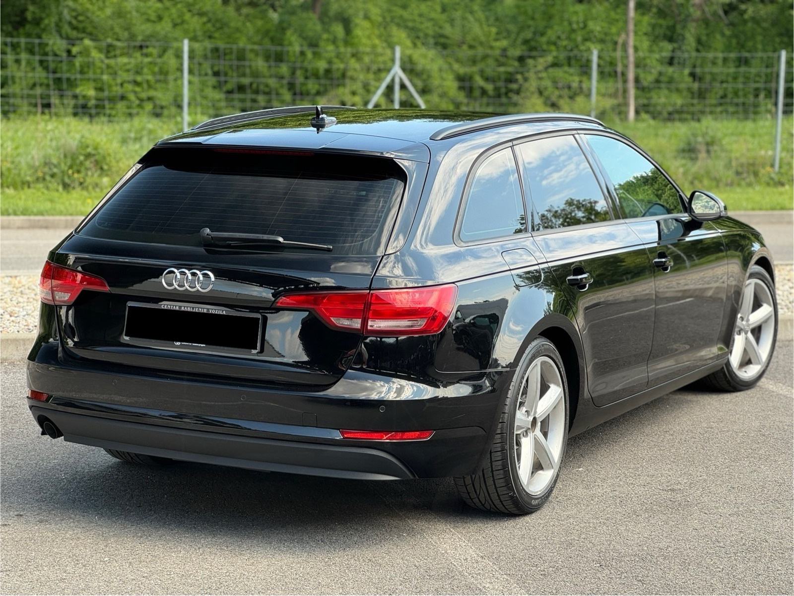 • AUDI A4 AVANT B9 • 2016 • BI-XENON/LED • VELIKI SERVIS •, fotografija 4