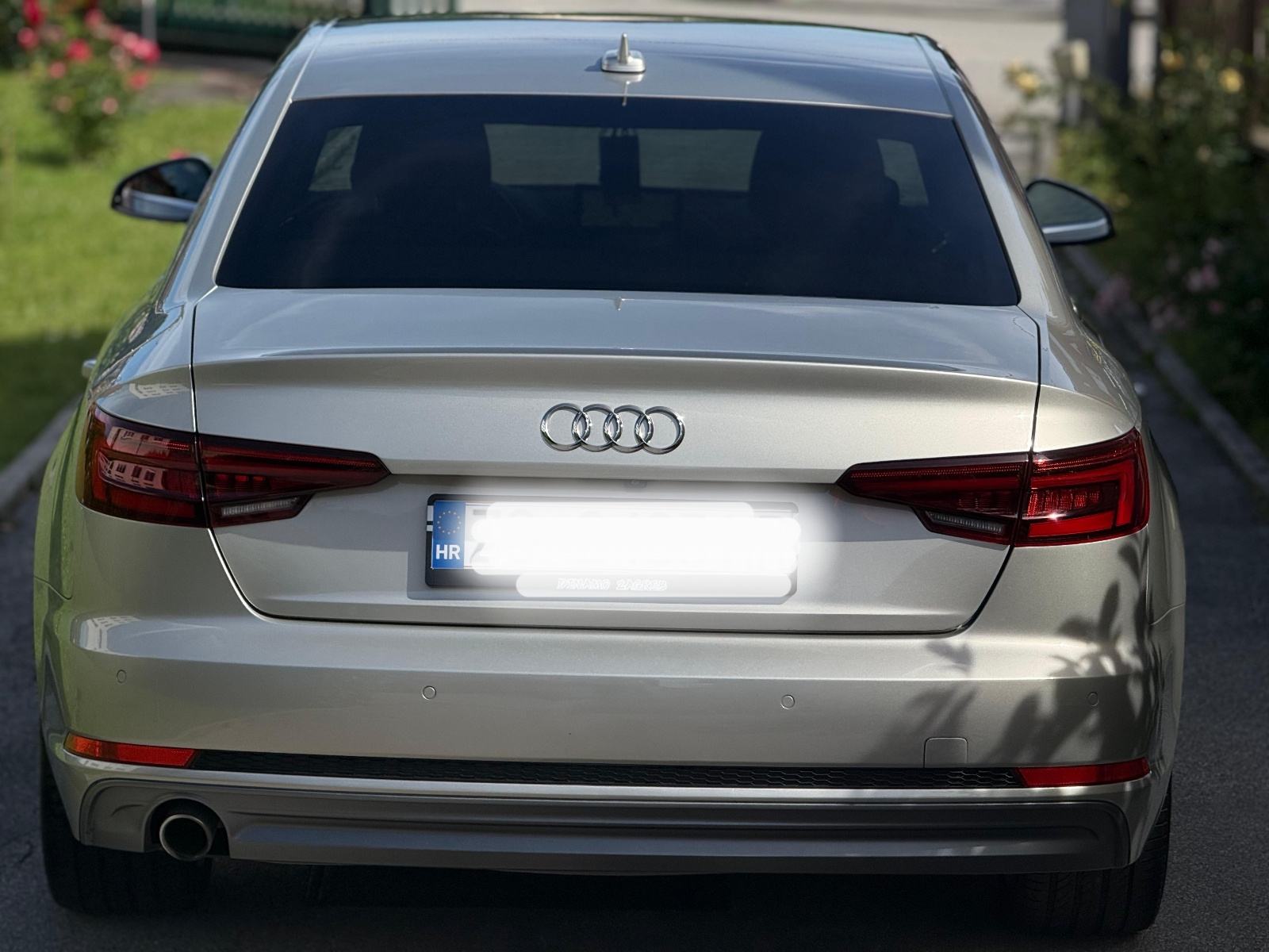 Audi A4 B8 2,0 TDI automatik 3xS-line, fotografija 3