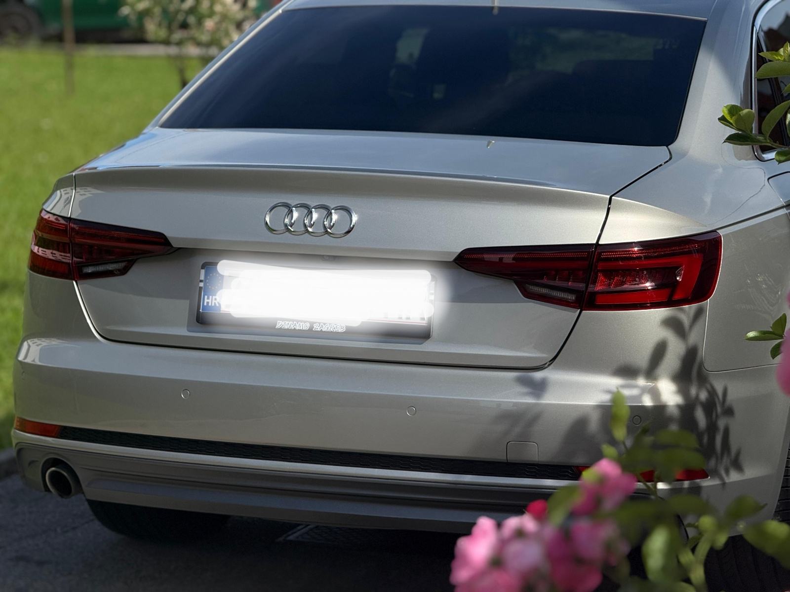Audi A4 B8 2,0 TDI automatik 3xS-line, fotografija 4