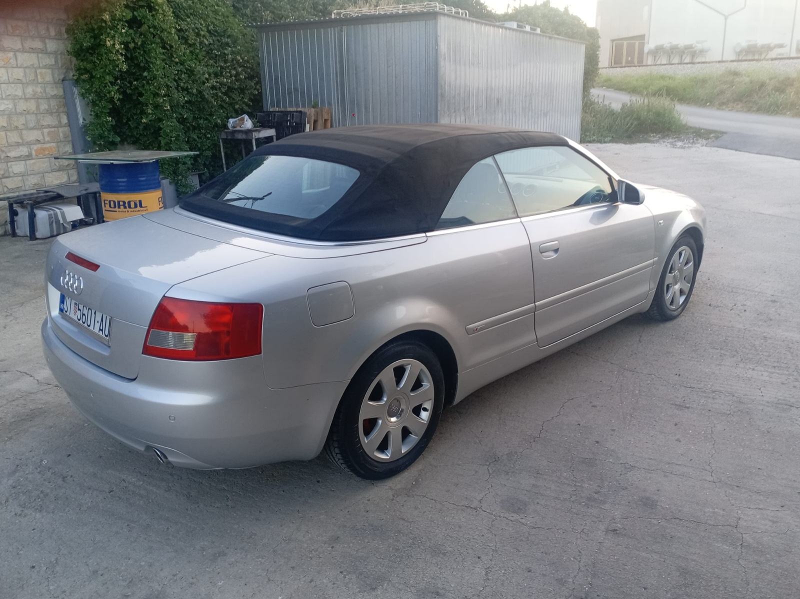 Audi A4 Cabrio 1,8 T automatik Reg5mj 2027, fotografija 9