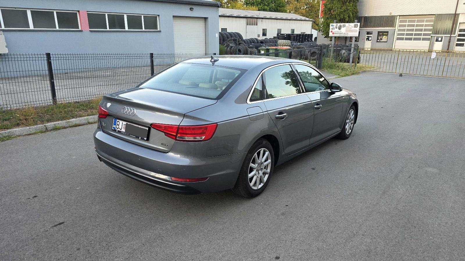 Audi A4 Design Style 2.0 TDI S-tronic REG04/2027., fotografija 4