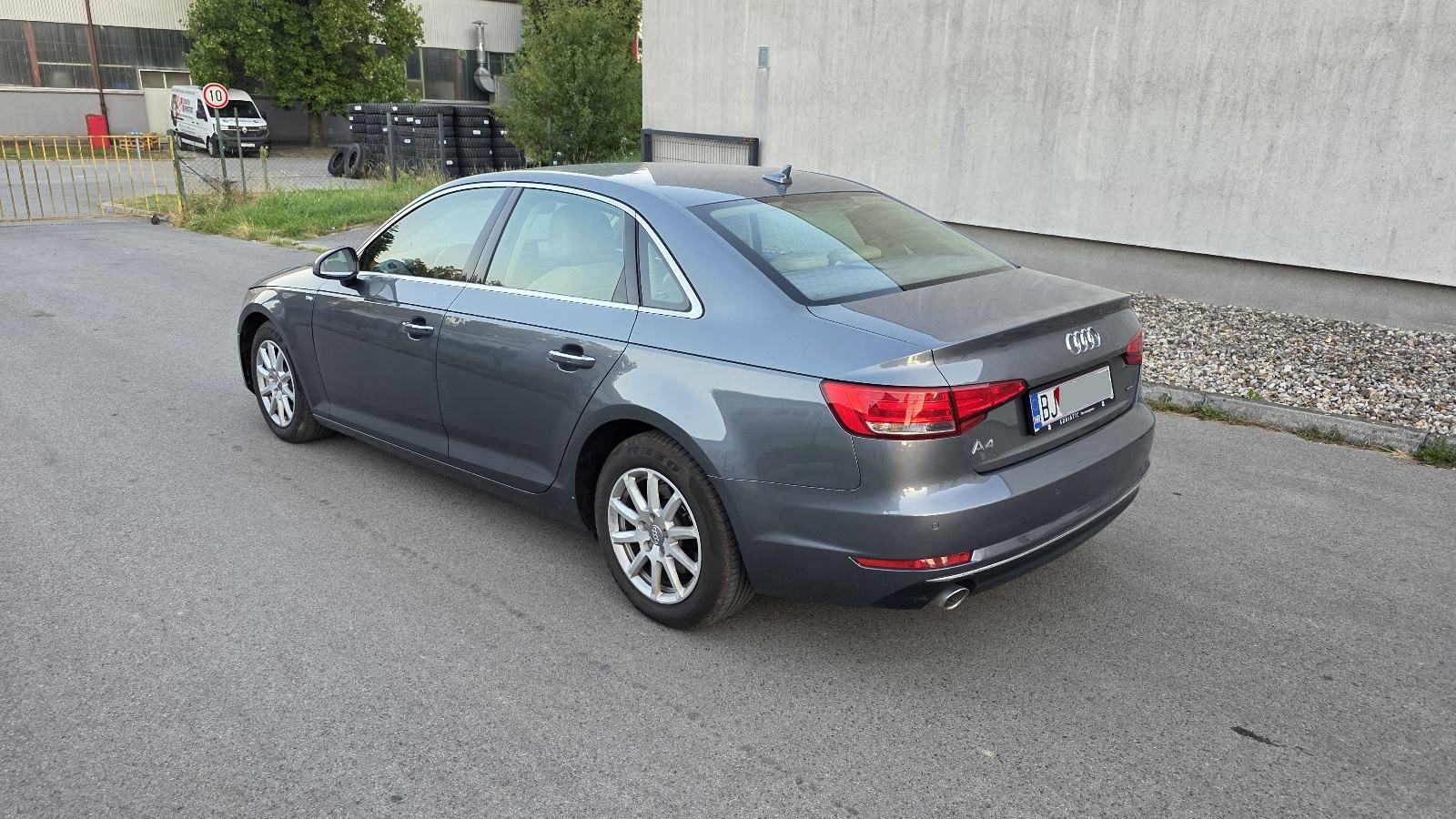 Audi A4 Design Style 2.0 TDI S-tronic REG04/2027., fotografija 3