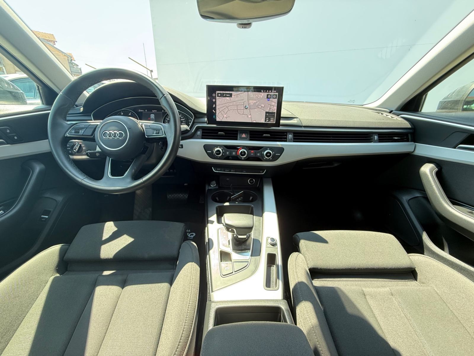Audi A4 Limousine 30 TDI 136 S tronic Business Line, fotografija 5