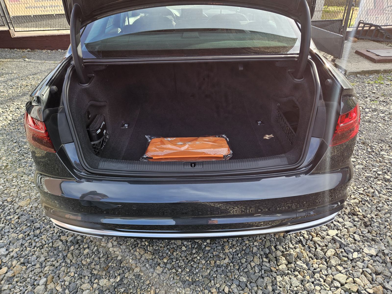 Audi A4 S TRONIC 2.0TFSI,MATRIX SVJETLA,LEASING BEZ UČEŠĆA I BEZ JAMAC, fotografija 6