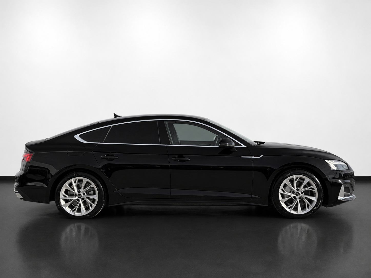 Audi A5 40TDI automatik S LINE - MATRIX*LED*NAVI*AMBI*VIRTUAL*MASAŽA*, fotografija 8