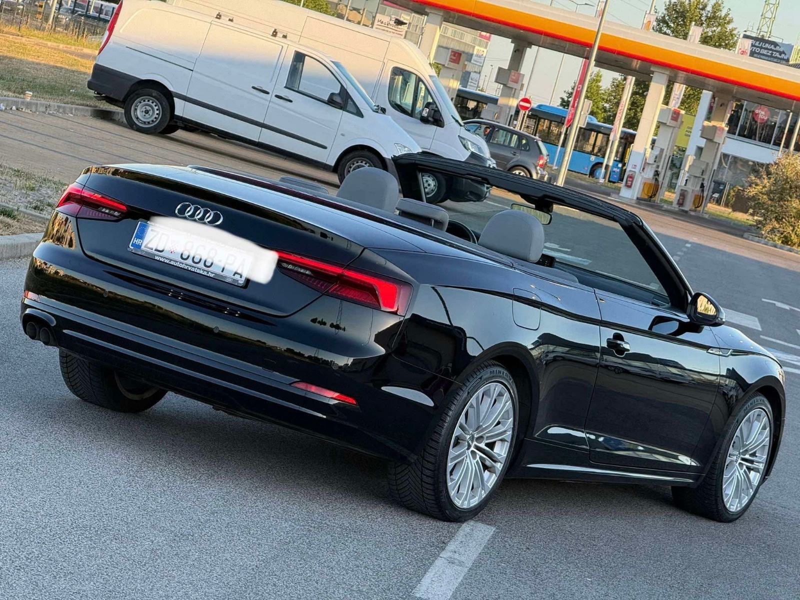 Audi A5 Cabrio 2,0 TDI automatik, fotografija 3