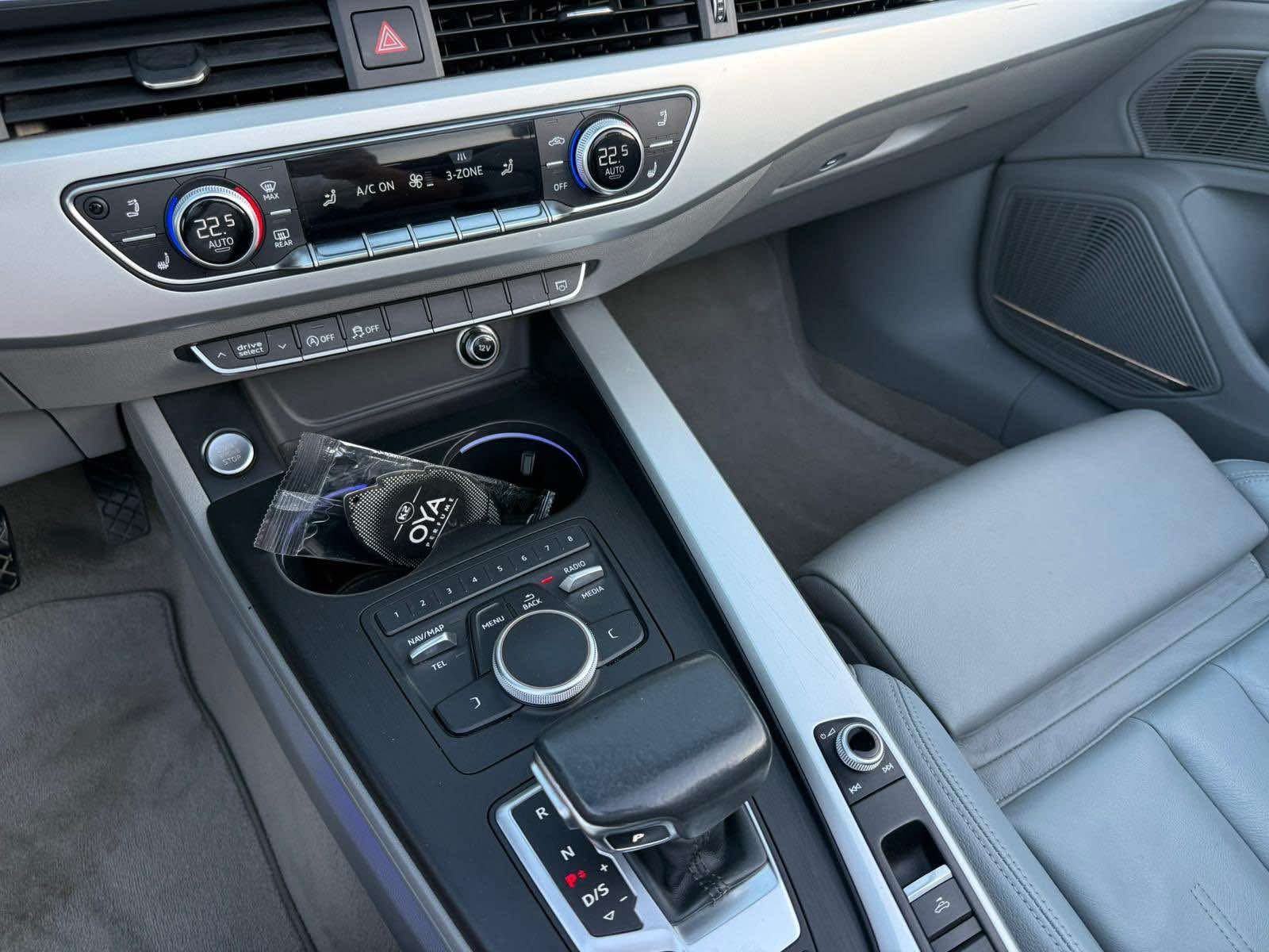 Audi A5 Cabrio 2,0 TDI automatik, fotografija 13