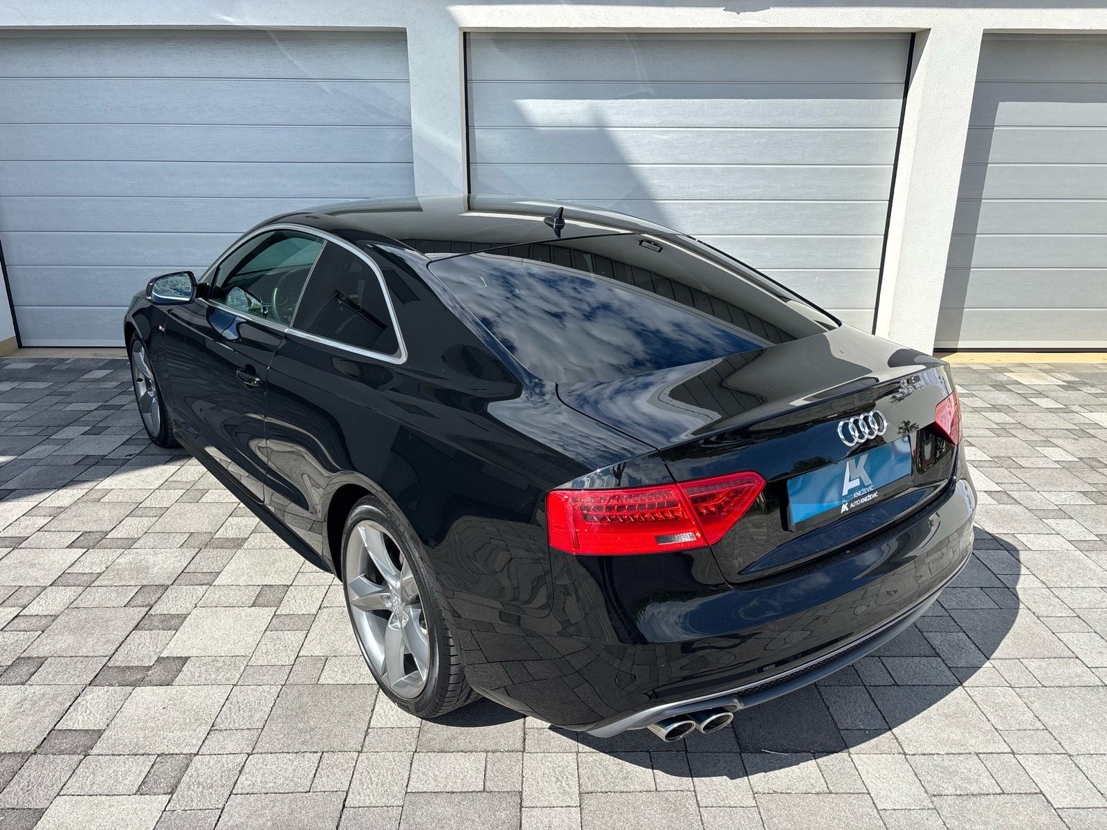 Audi A5 Coupe 2,0 TDI •S-Line• 1.Vlasnik• KAO NOVO•, fotografija 6