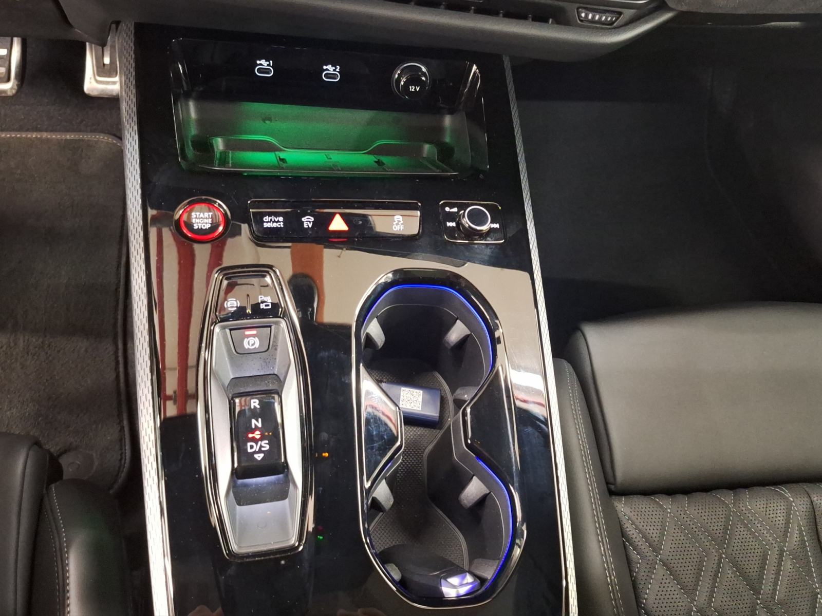 Audi A5 Limousine e-hybrid quattro 270 KW * DEMO VOZILO *, fotografija 18
