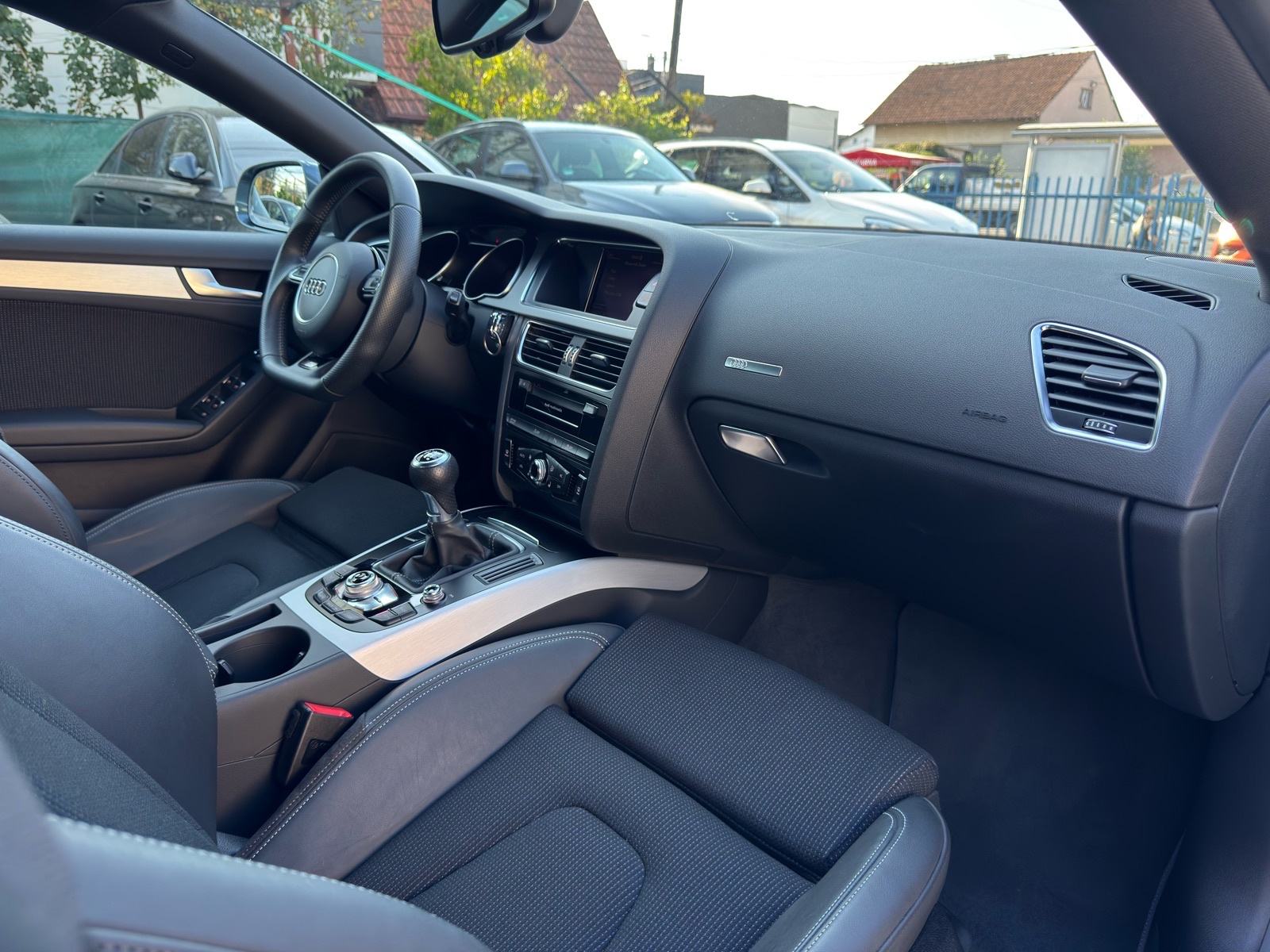 Audi A5 Sportback 1,8 TFSI / 3xSLINE / LED / NAVI / ALU / JAMSTVO, fotografija 16
