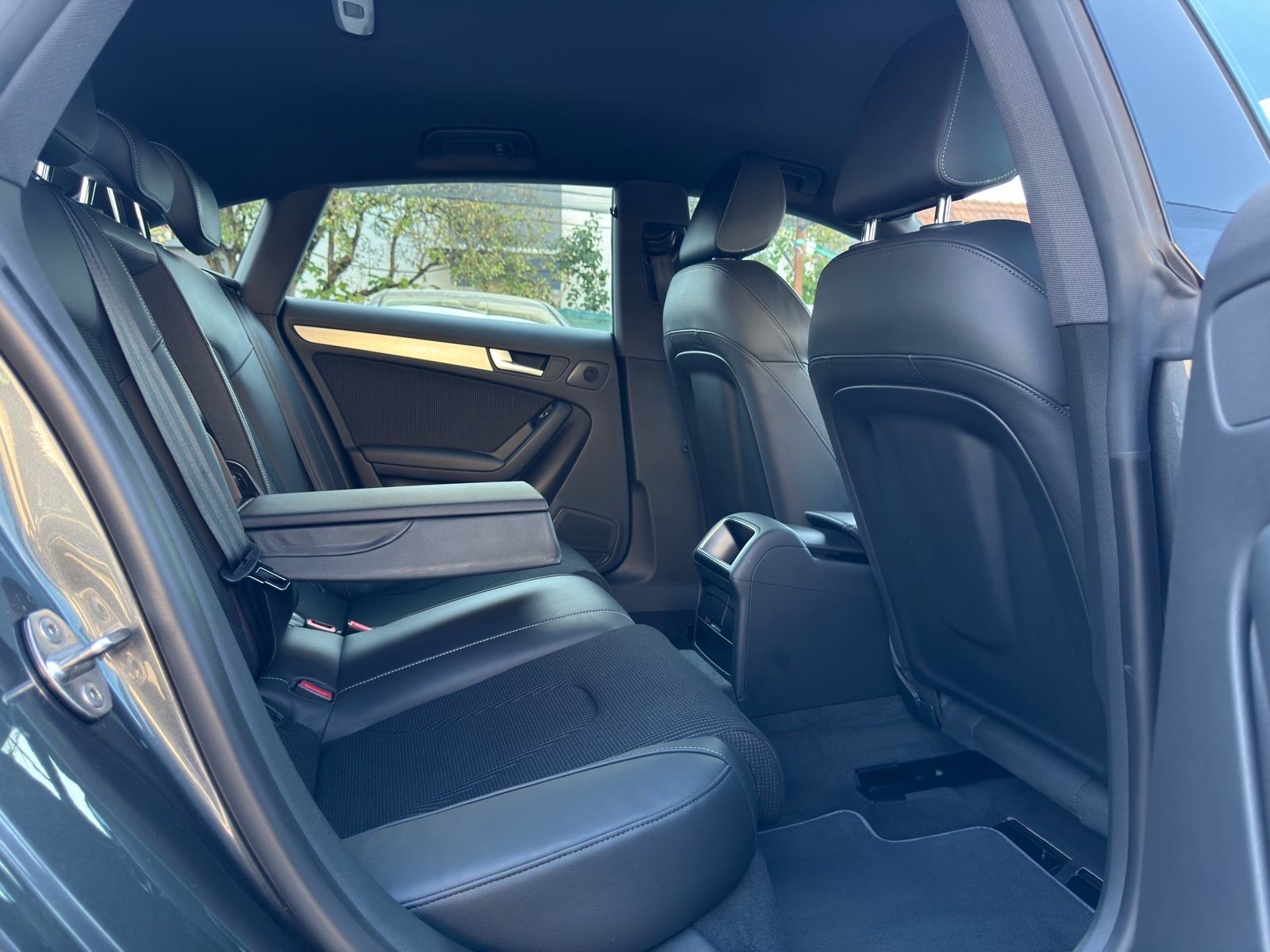 Audi A5 Sportback 1,8 TFSI / 3xSLINE / LED / NAVI / ALU / JAMSTVO, fotografija 17