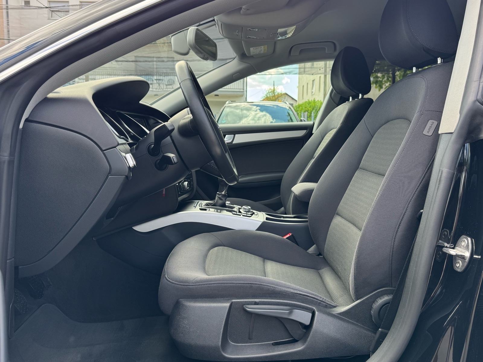 Audi A5 Sportback 1,8 TFSI / SLINE / BIXENON / NAVI / KAMERA / JAMSTVO, fotografija 17