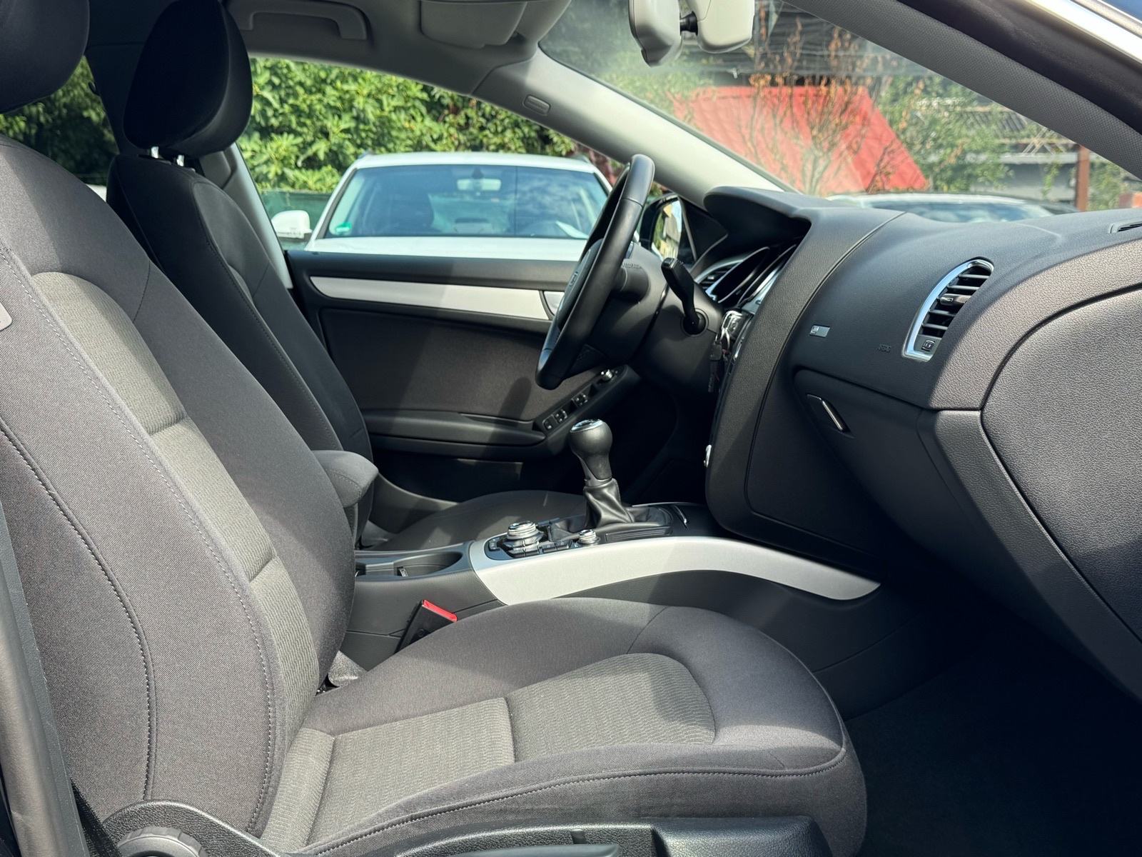 Audi A5 Sportback 1,8 TFSI / SLINE / BIXENON / NAVI / KAMERA / JAMSTVO, fotografija 18