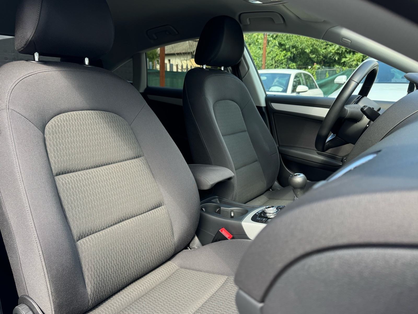 Audi A5 Sportback 1,8 TFSI / SLINE / BIXENON / NAVI / KAMERA / JAMSTVO, fotografija 14