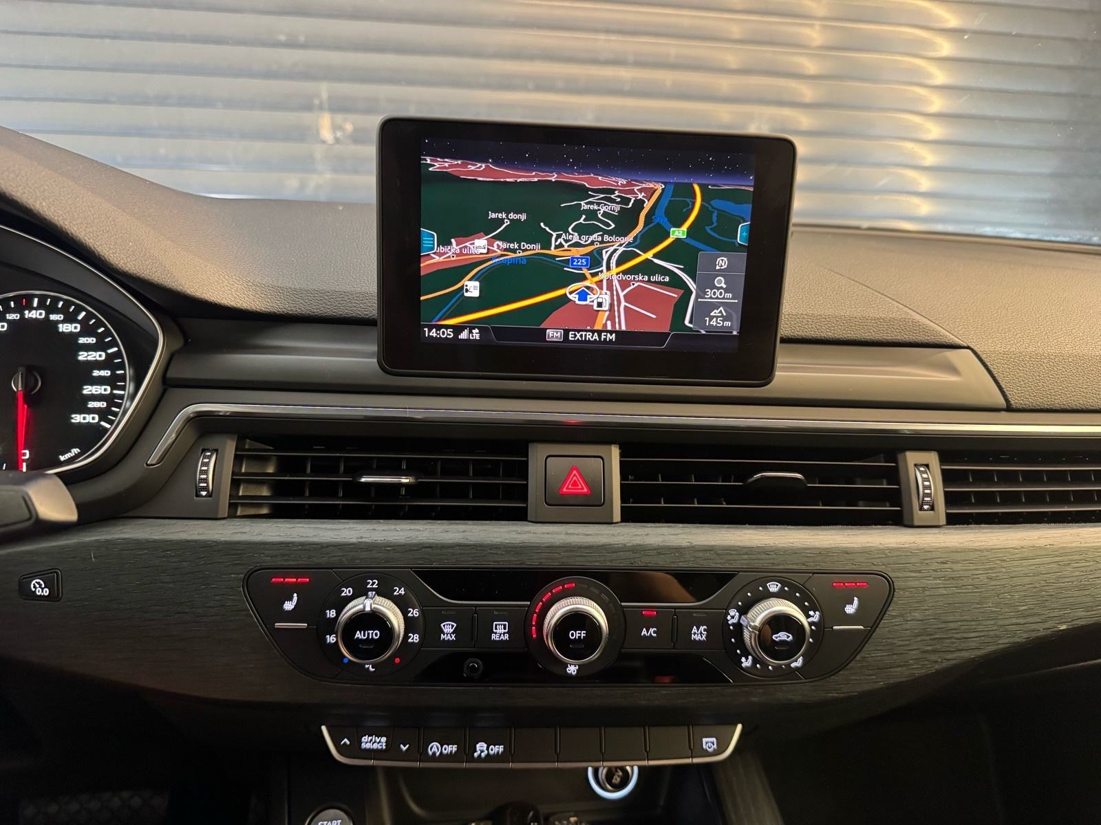 Audi A5 Sportback 2,0 TDI 150KS, Navi, Automatik, Xenon + Led, Koža, fotografija 17