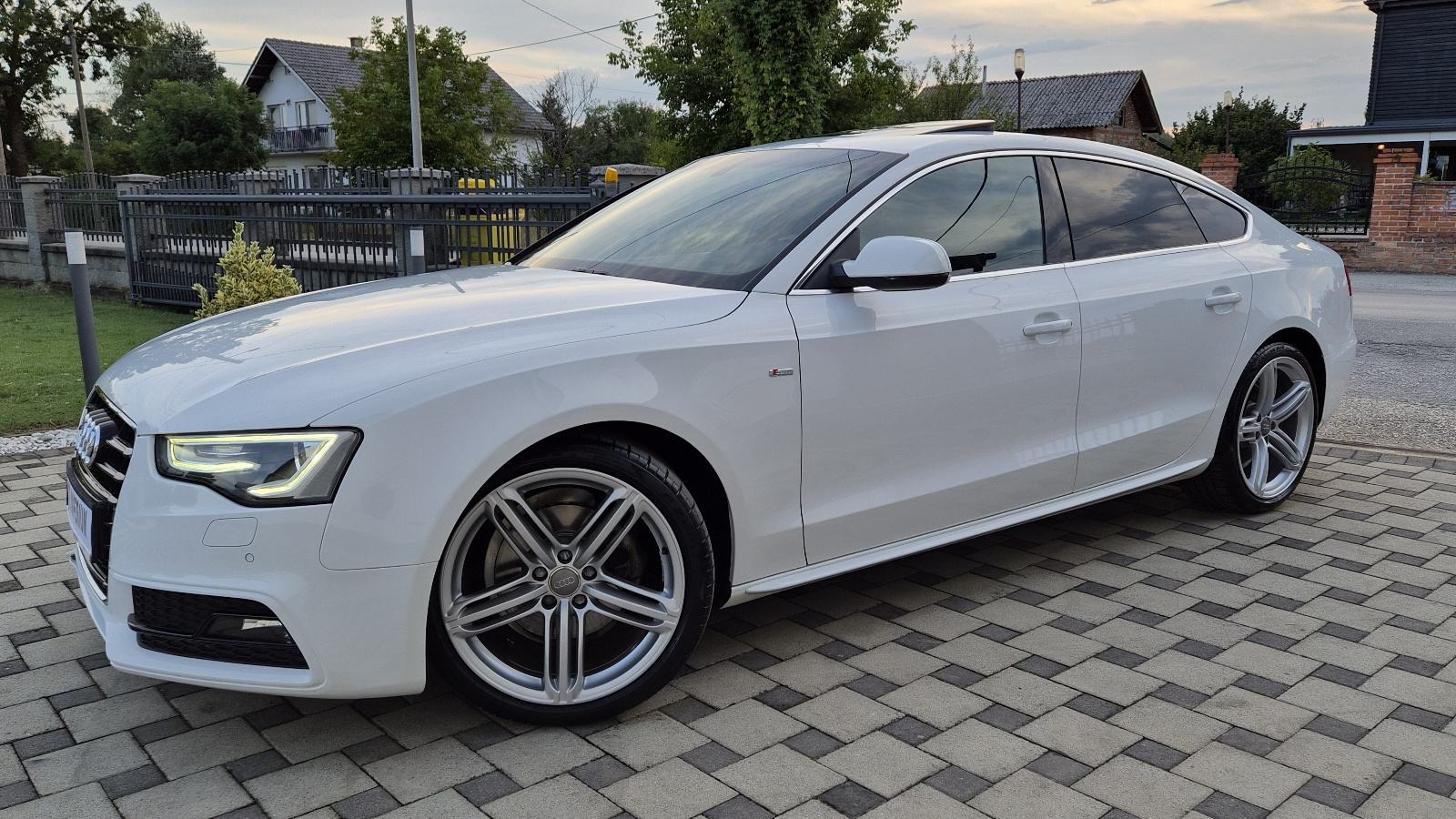Audi A5 Sportback 2,0 TDI automatik S-line - 1.VLASNIK - NIJE UVOZ -, fotografija 5