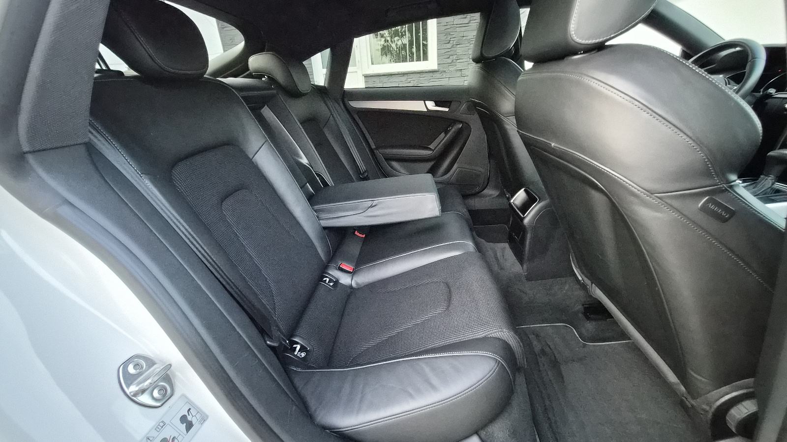 Audi A5 Sportback 2,0 TDI automatik S-line - 1.VLASNIK - NIJE UVOZ -, fotografija 17